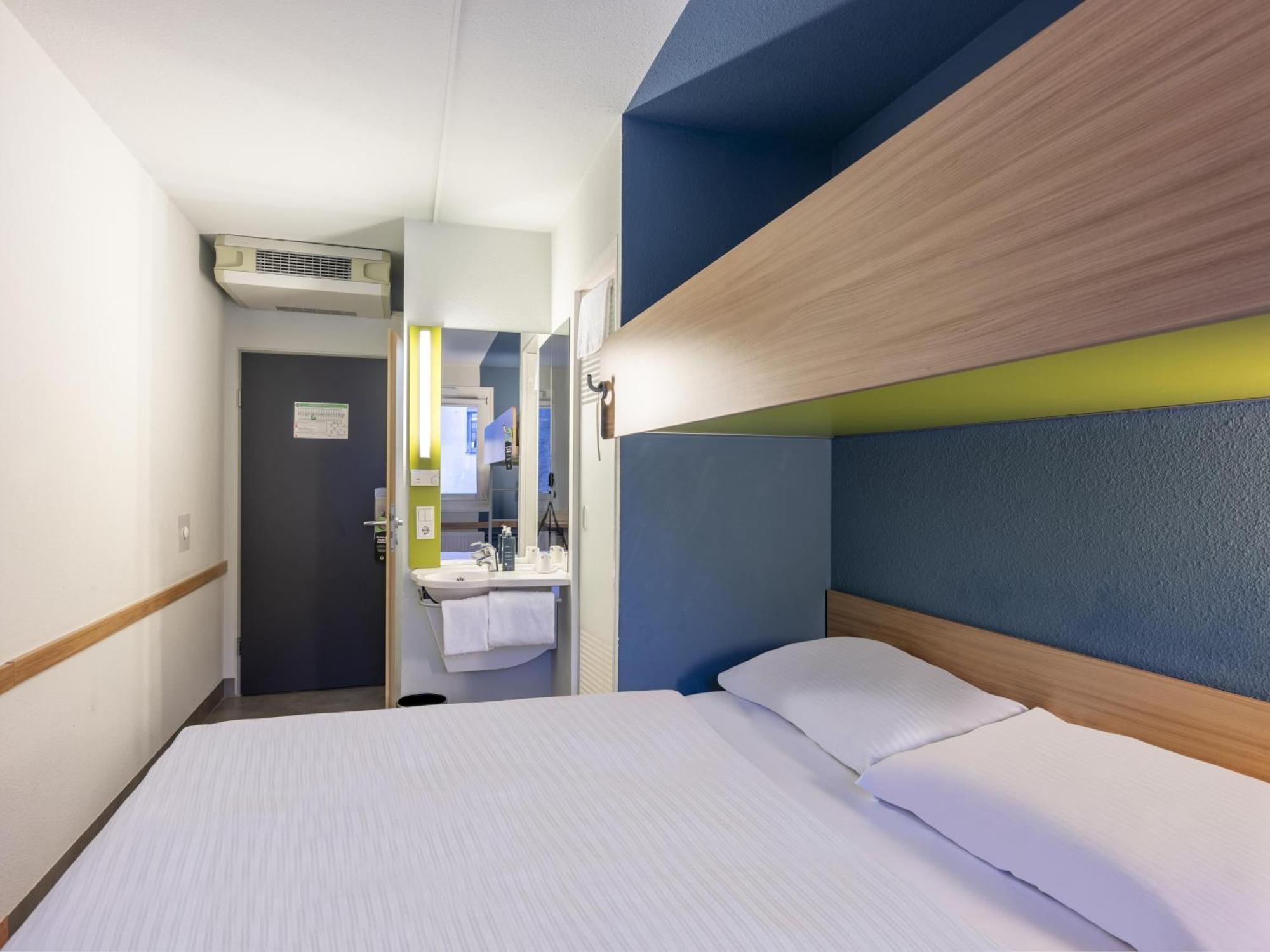 B&B Hotel Kassel-Лофельден Экстерьер фото